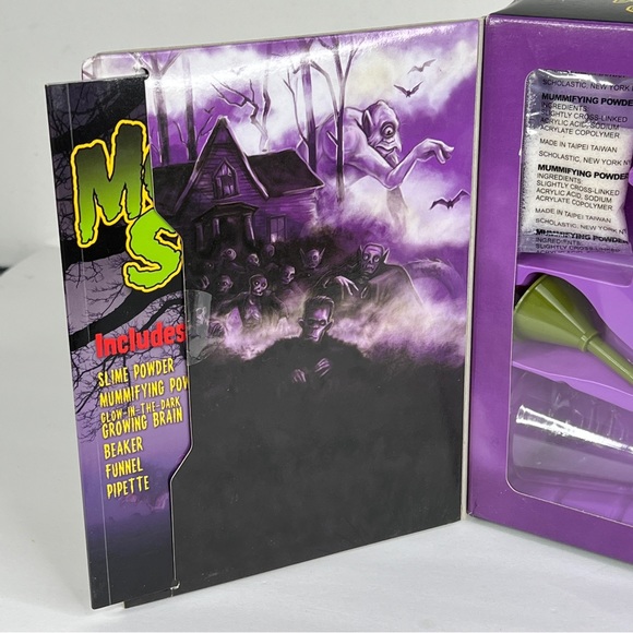 Monster Science Kit and Book By Scholastic. 4 Experiments to perform! - Picture 5 of 15